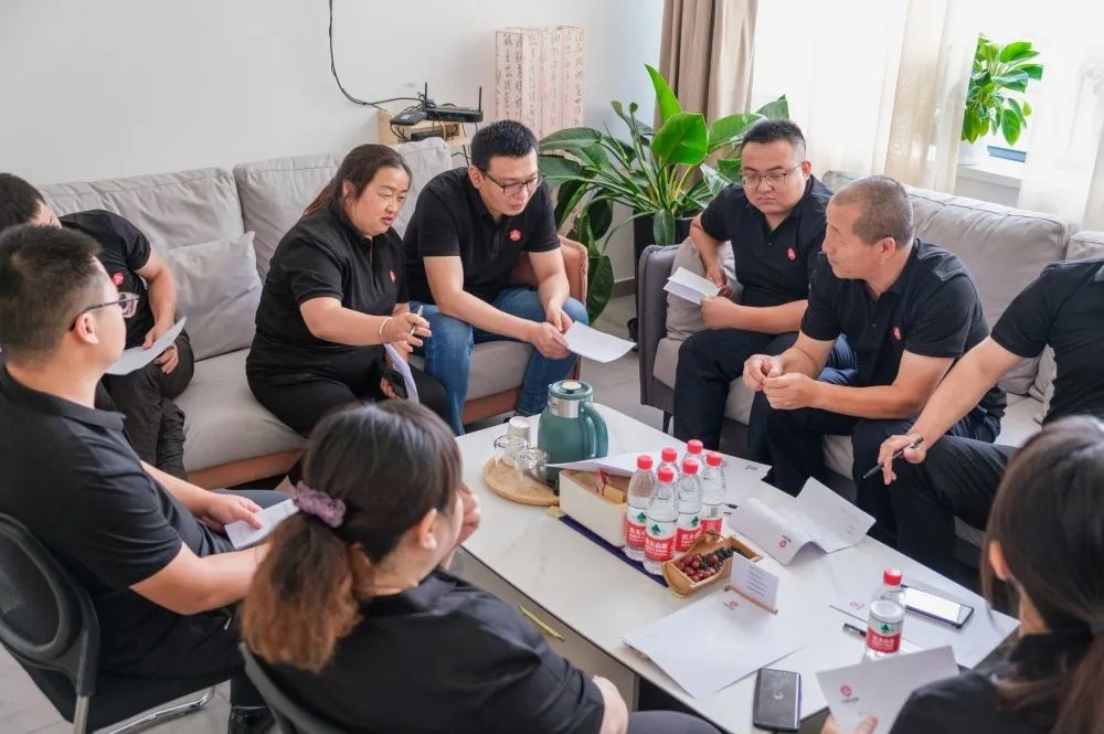 心相融·创未来丨尊龙凯时人生就是搏物流2022年中总结会议