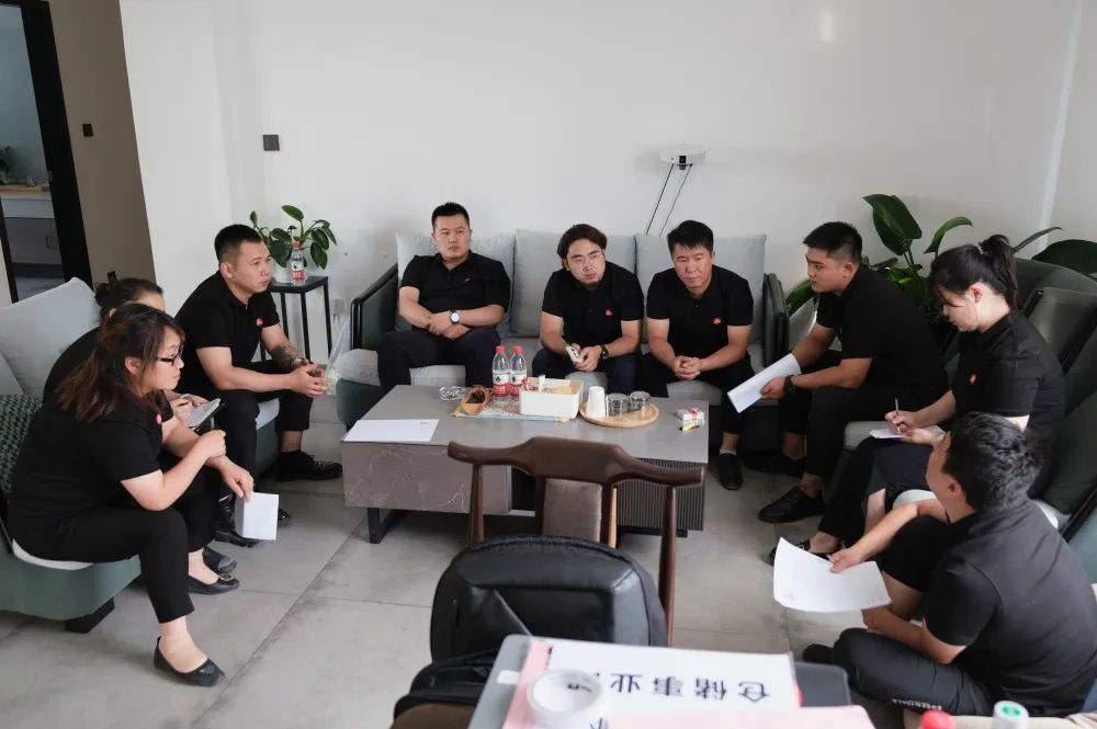 心相融·创未来丨尊龙凯时人生就是搏物流2022年中总结会议