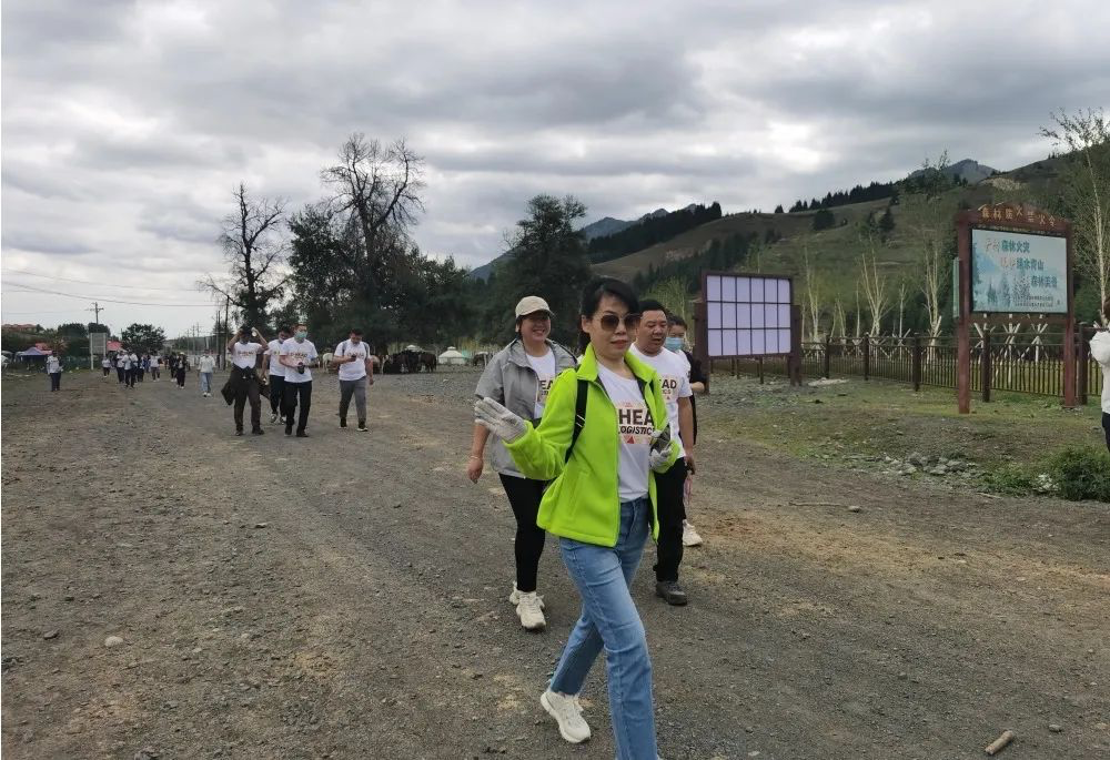 心相融·创未来丨尊龙凯时人生就是搏物流2022年中总结会议