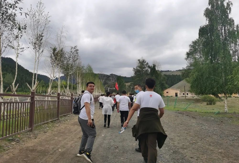 心相融·创未来丨尊龙凯时人生就是搏物流2022年中总结会议