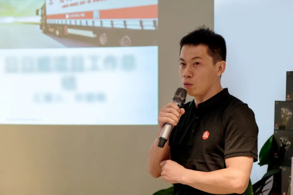 心相融·创未来丨尊龙凯时人生就是搏物流2022年中总结会议