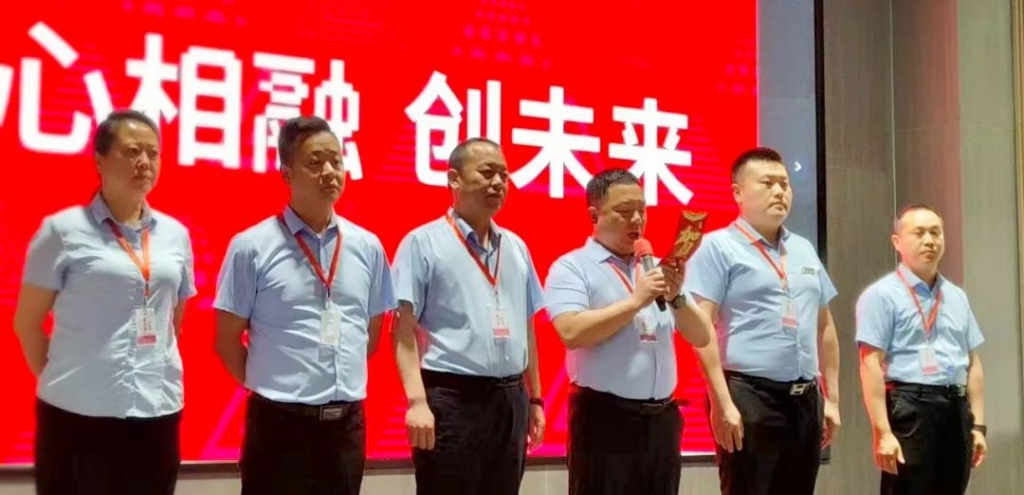 趣味运动结伴同行 | 尊龙凯时人生就是搏物流趣味运动会