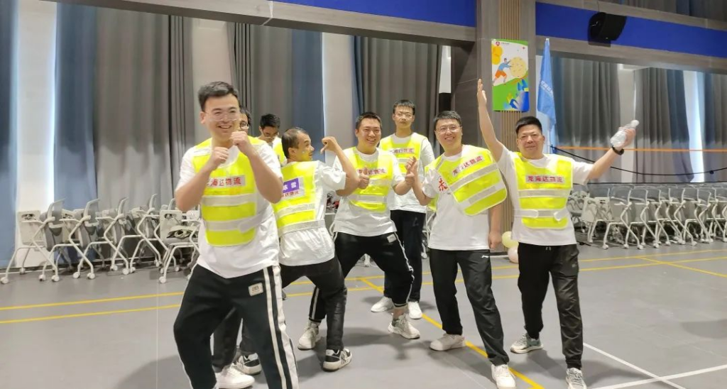 趣味运动结伴同行 | 尊龙凯时人生就是搏物流趣味运动会