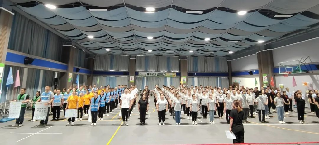 趣味运动结伴同行 | 尊龙凯时人生就是搏物流趣味运动会