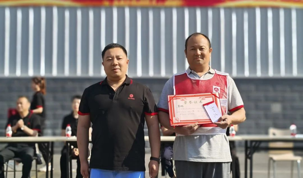 叉车“大比拼”,“老司机”来炫个技！