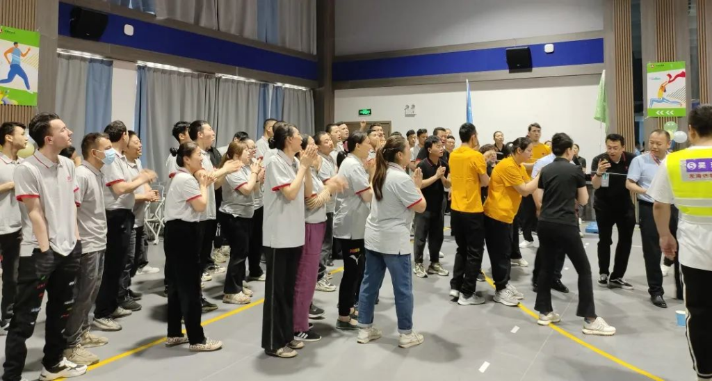 趣味运动结伴同行 | 尊龙凯时人生就是搏物流趣味运动会