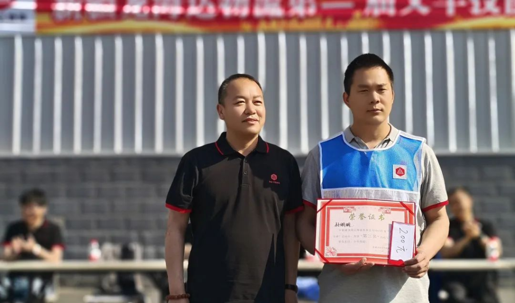 叉车“大比拼”,“老司机”来炫个技！