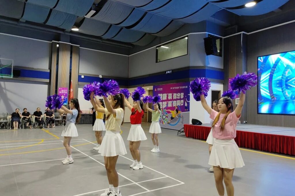 健康“羽”你分享,追梦“羽”你同行——尊龙凯时人生就是搏物流第三届“智慧杯”羽毛球比赛