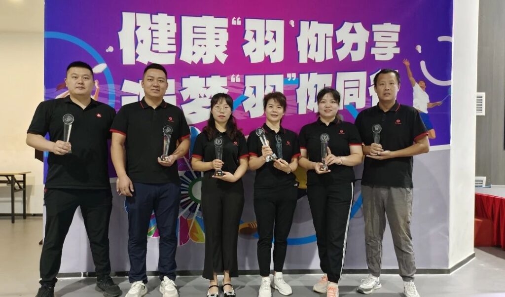 健康“羽”你分享,追梦“羽”你同行——尊龙凯时人生就是搏物流第三届“智慧杯”羽毛球比赛