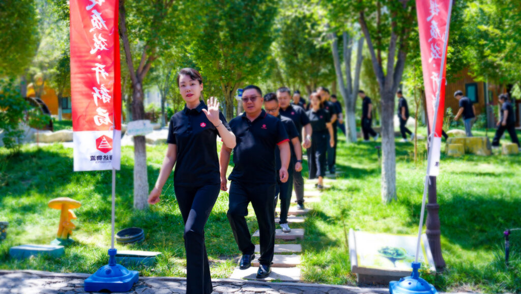 提质效?开新局 | 尊龙凯时人生就是搏物流2025年度年中会议圆满召开