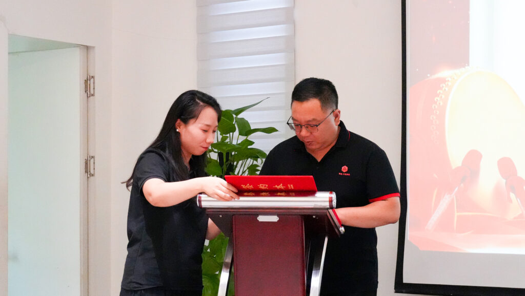 提质效?开新局 | 尊龙凯时人生就是搏物流2025年度年中会议圆满召开