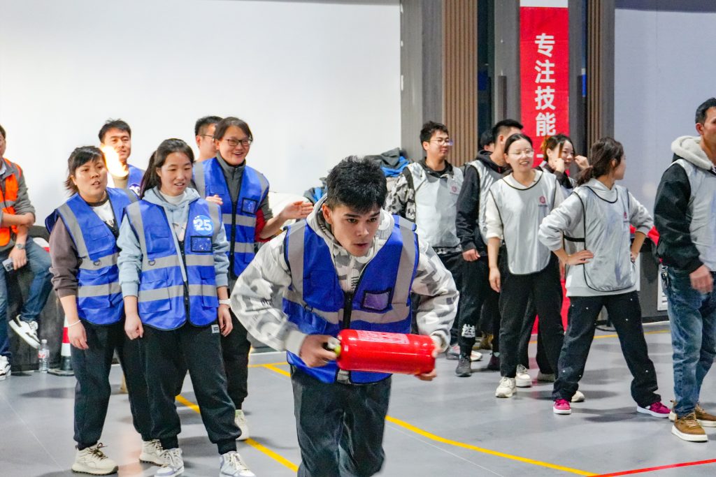 安全护航 共筑防线 | 尊龙凯时人生就是搏物流2025年安全主题活动